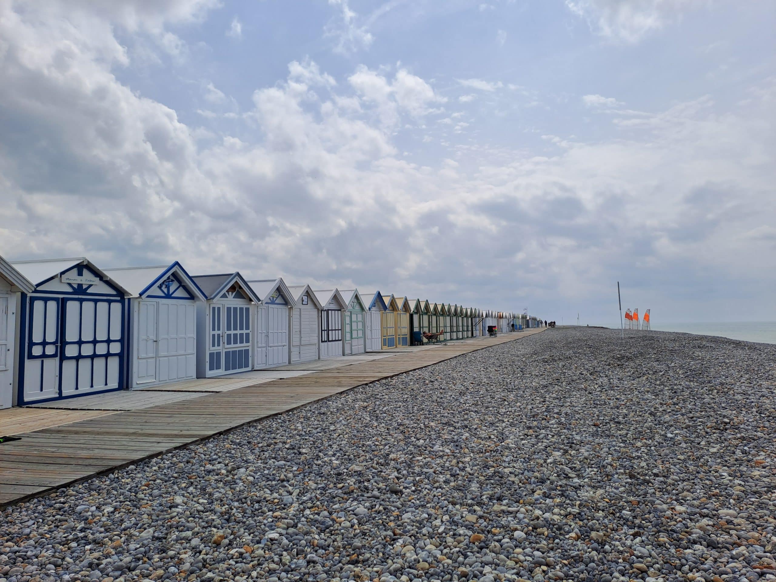 BRIGITTE - Les plages du nord CAYEUX SUR MER bord de l_eau voyage tout inclus - LES VOYAGES FRANJEAU