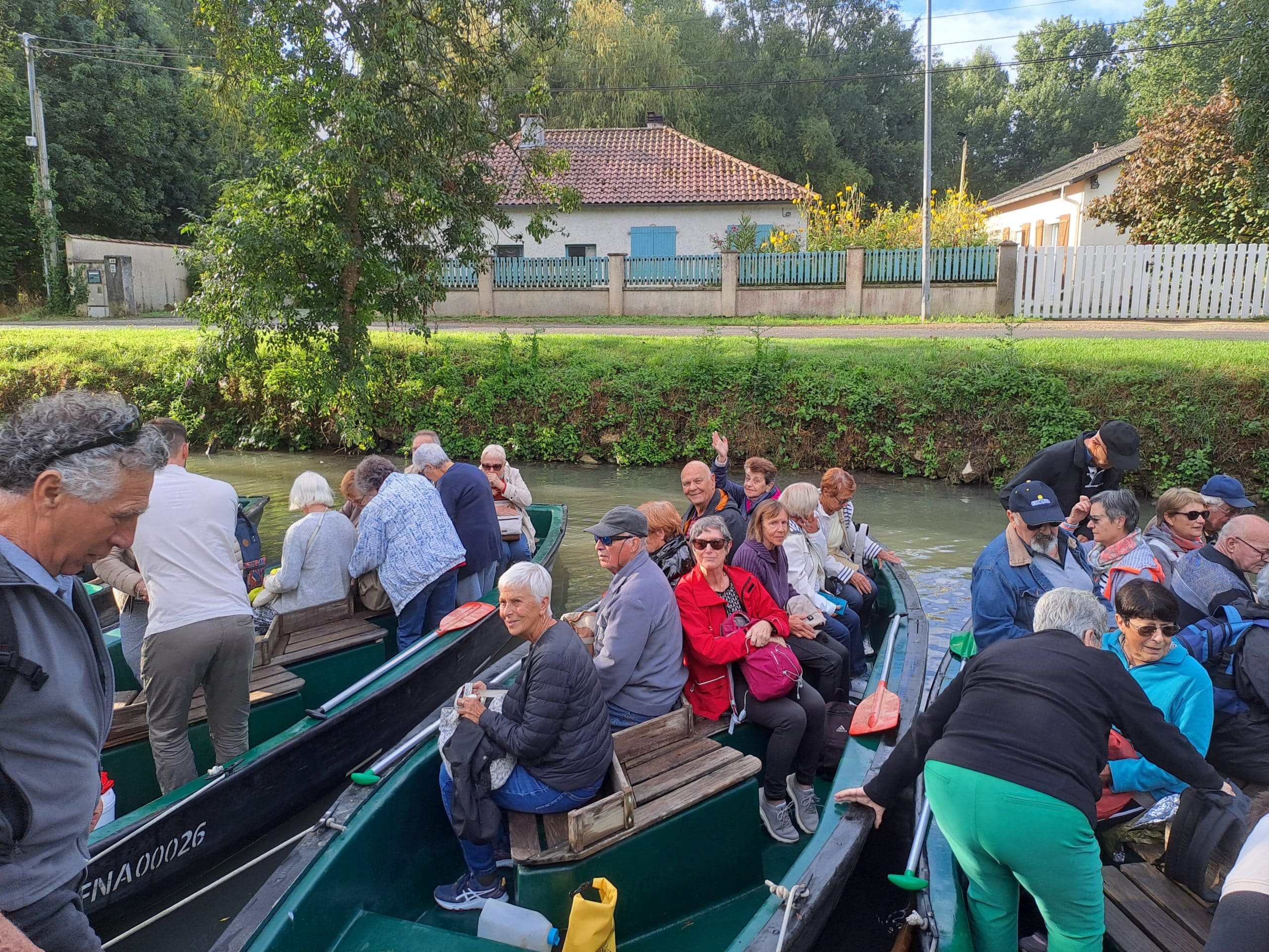 BRIGITTE- le marais POITEVIN Puy du fou voyages en groupe barque tranquilité - LES VOYAGES FRANJEAU