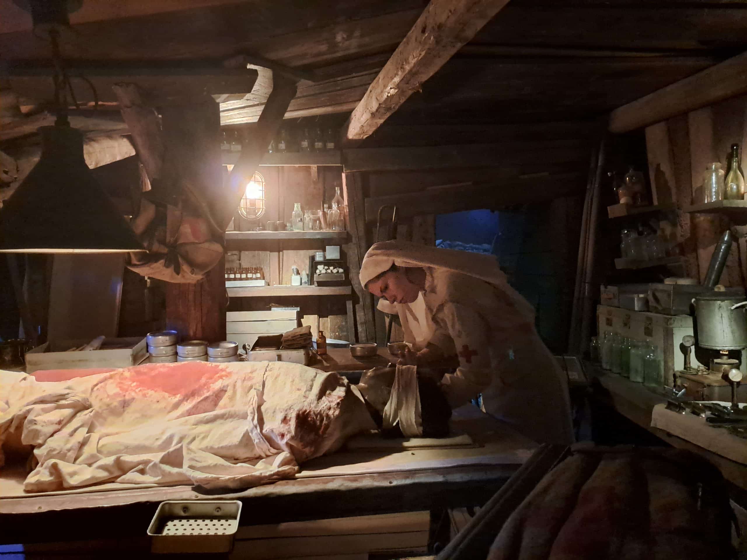 BRIGITTE- reconstitution historique PUY DU FOU parc attraction visite agence de voyages - LES VOYAGES FRANJEAU