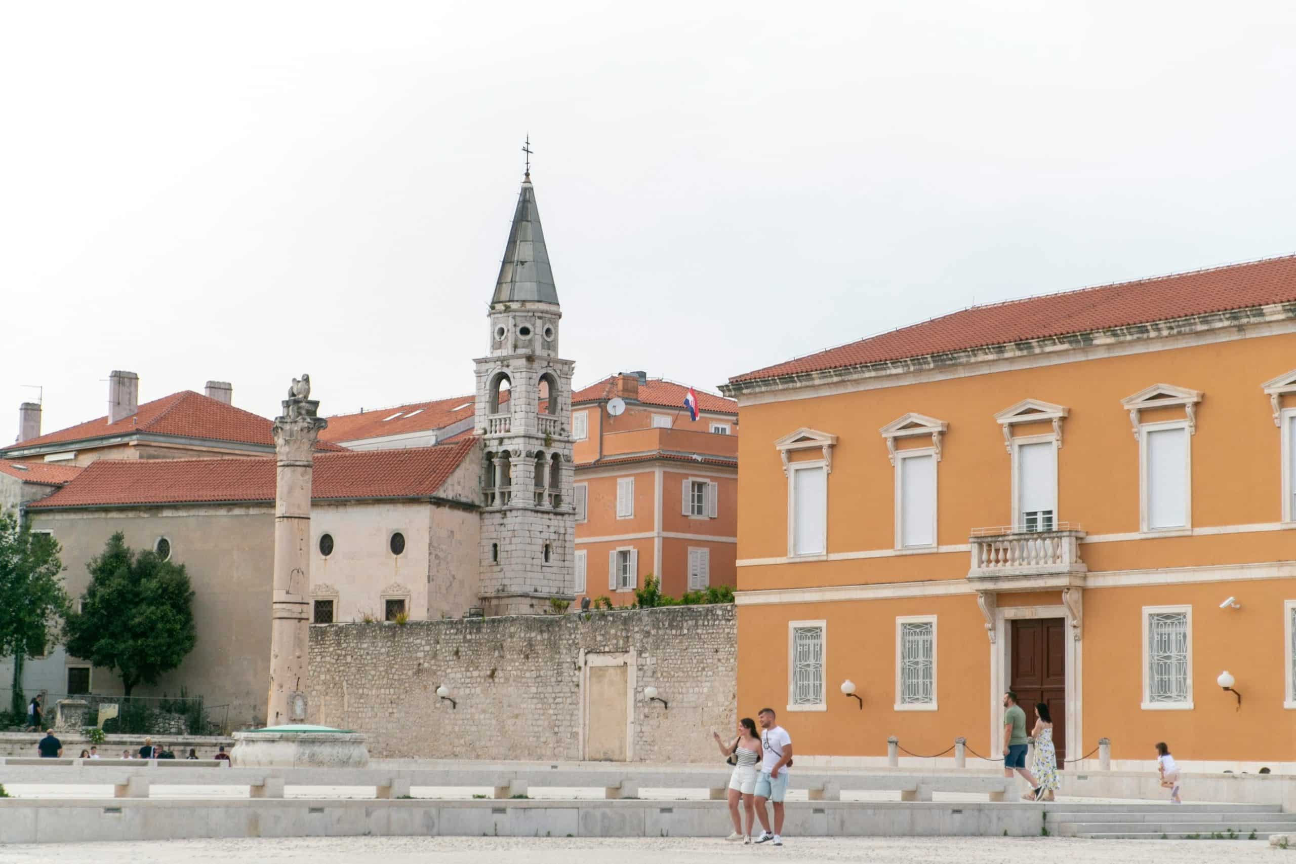 anna-k-ZADAR CROATIE VOYAGE FRANJEAU GROUPE Accompagné ville croate cote dalmate-unsplash