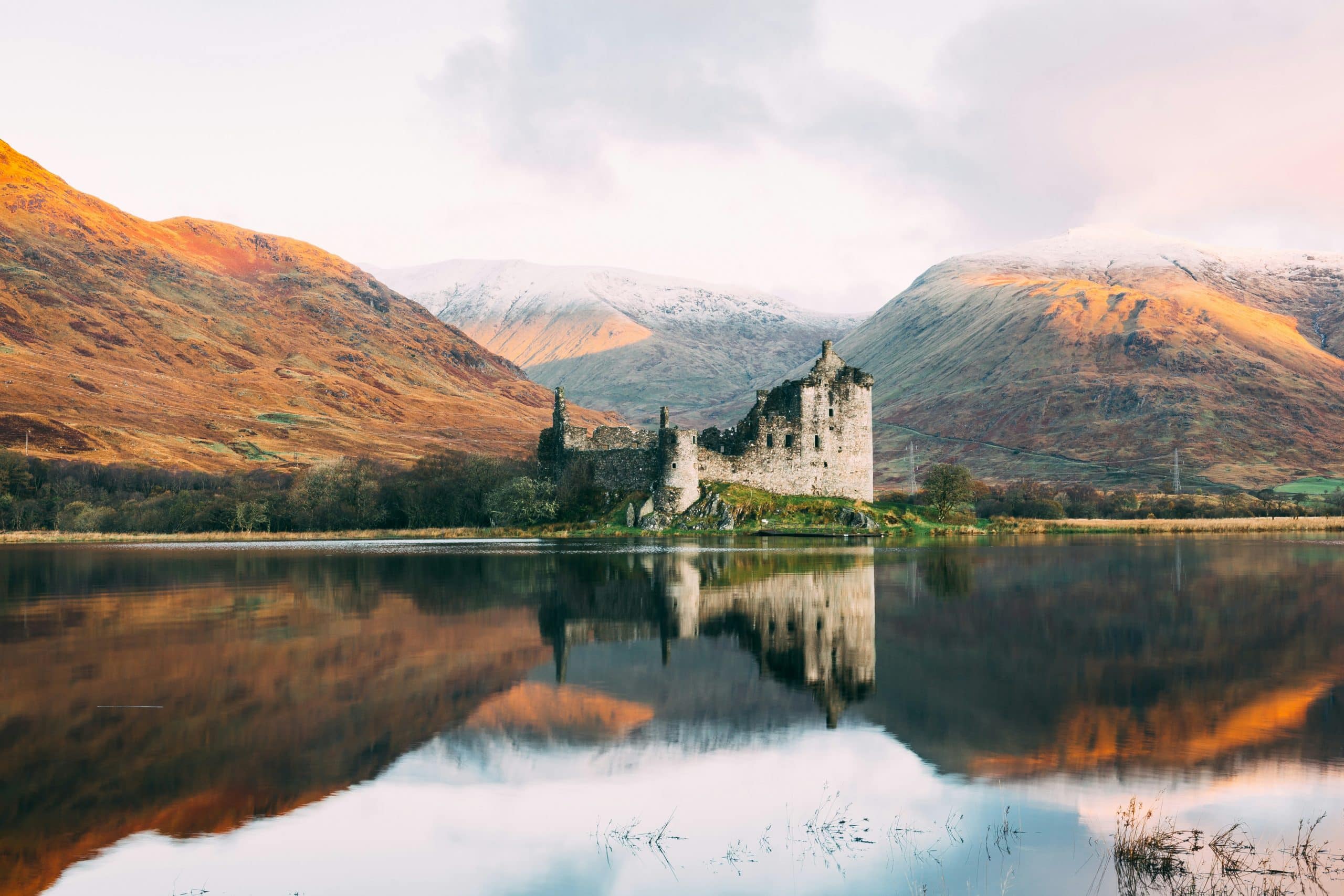 connor-mollison-Les légendaires chateaux d_Ecosse Lac Loch voyage accompagné agence de voyages Franjeau-unsplash