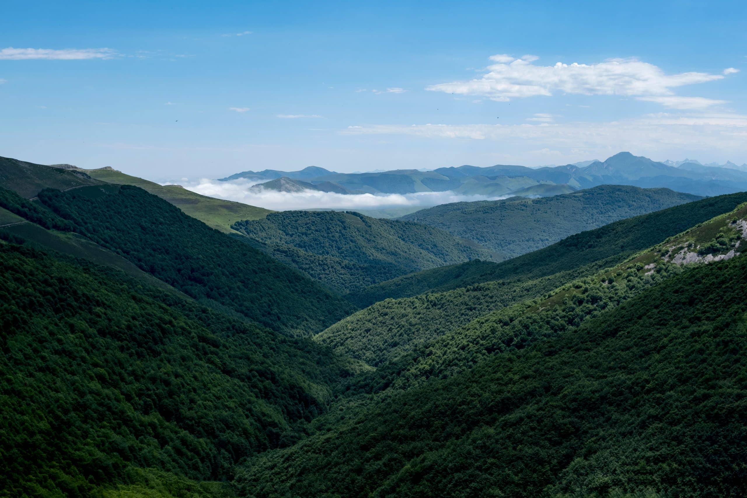 damien-dufour-pays basque pyrenées paysages voyages merveilles-unsplash