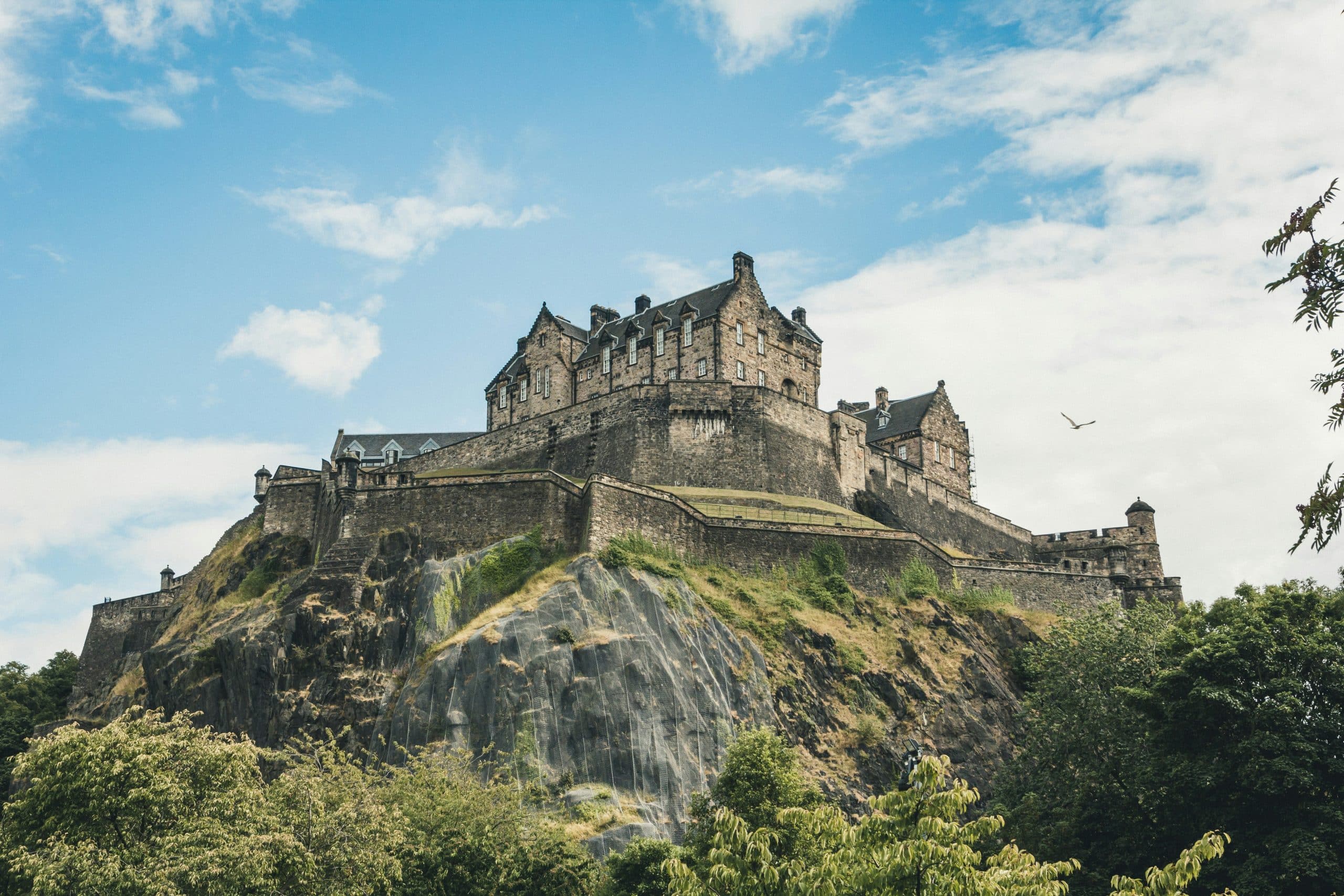 jorg-angeli-Visite du chateau d_Edimbourg découverte et exploration du patrimoine de l_Ecosse agence de voyage Franjeau -unsplash