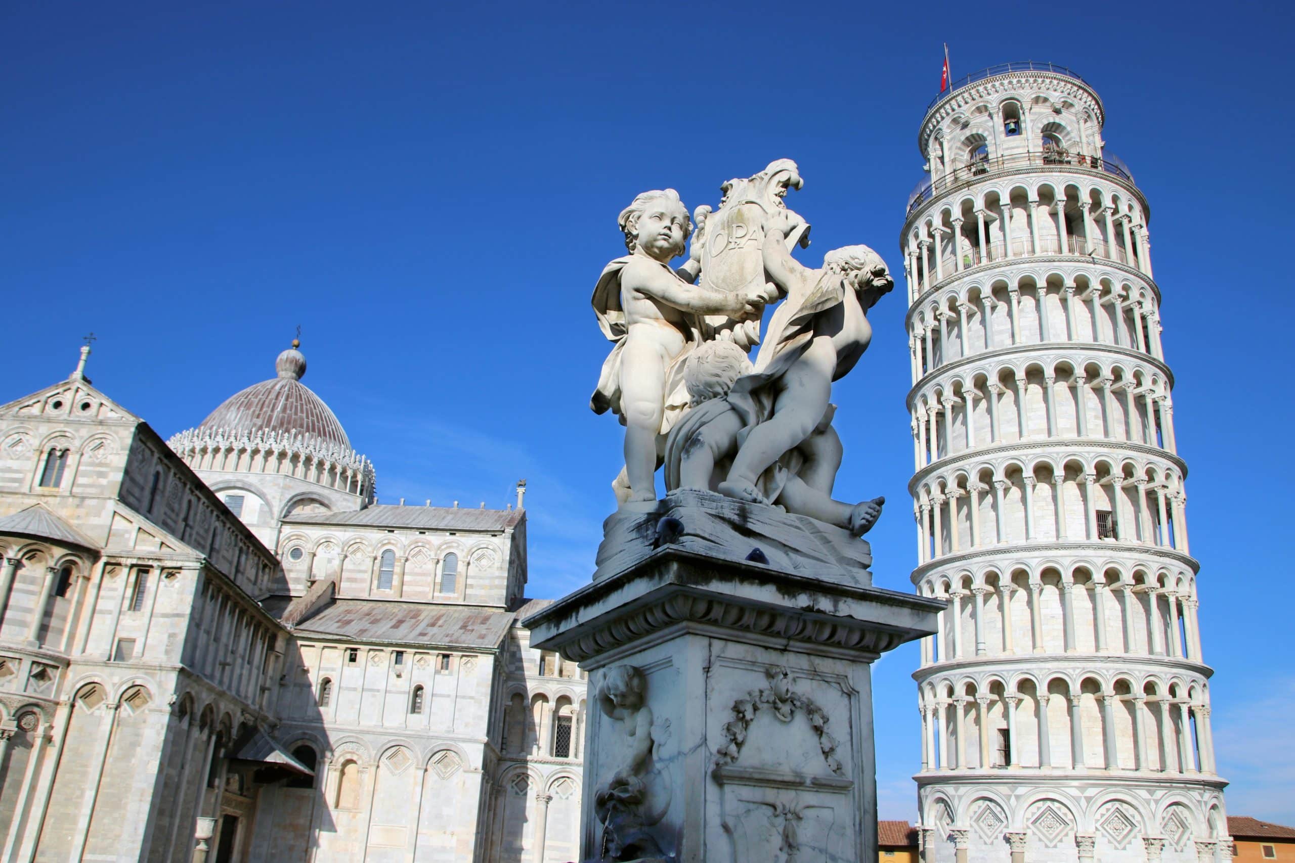 julie-clarke-PISE VOYAGE FRANJEAU ITALIE VOYAGES GROUPE TOSCANE SUPERBE VUE-unsplash