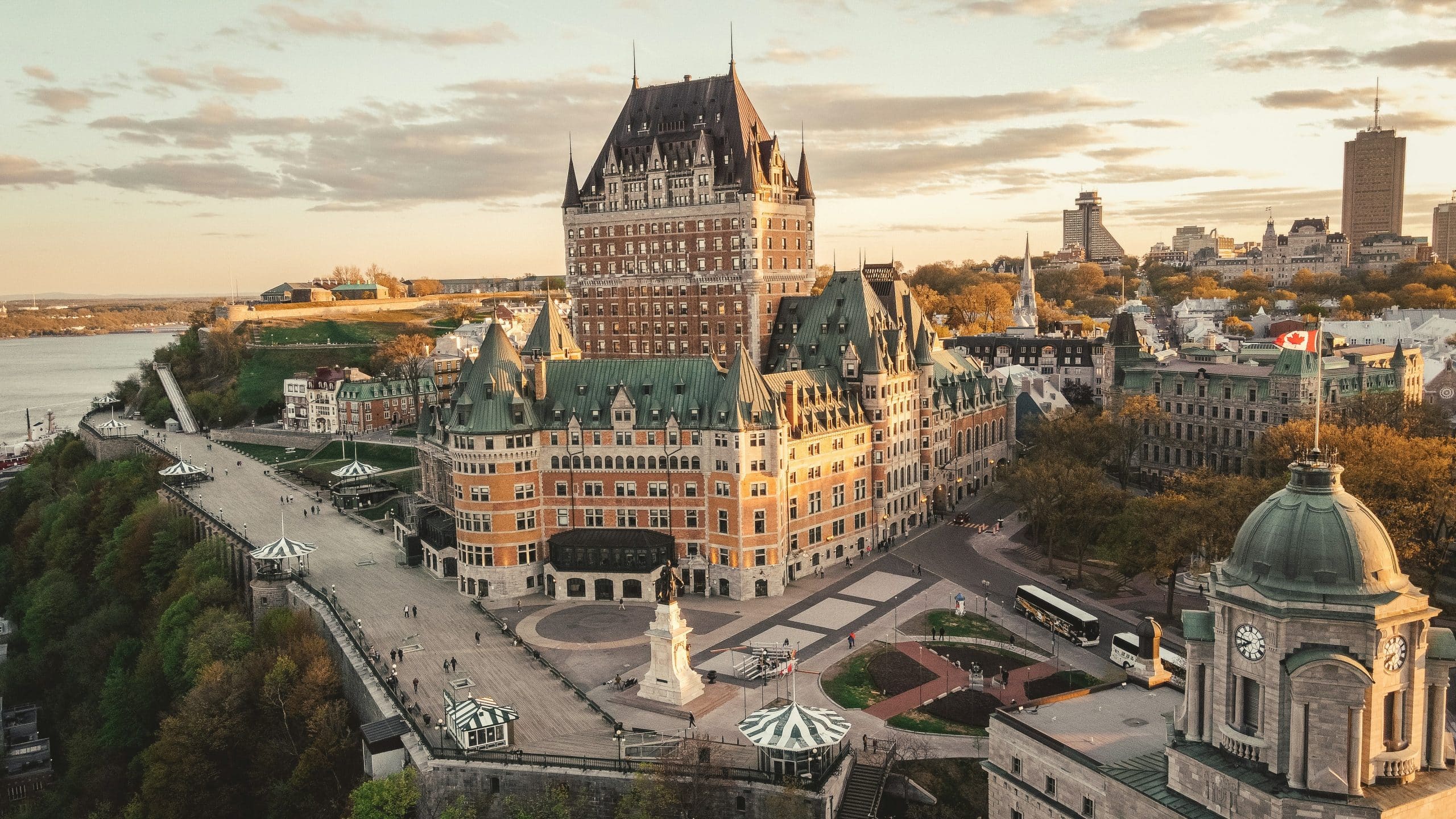 nathan-feyssat-La ville de Quebec voyage enssemble franjeau agence de voyage aveyronaise -unsplash