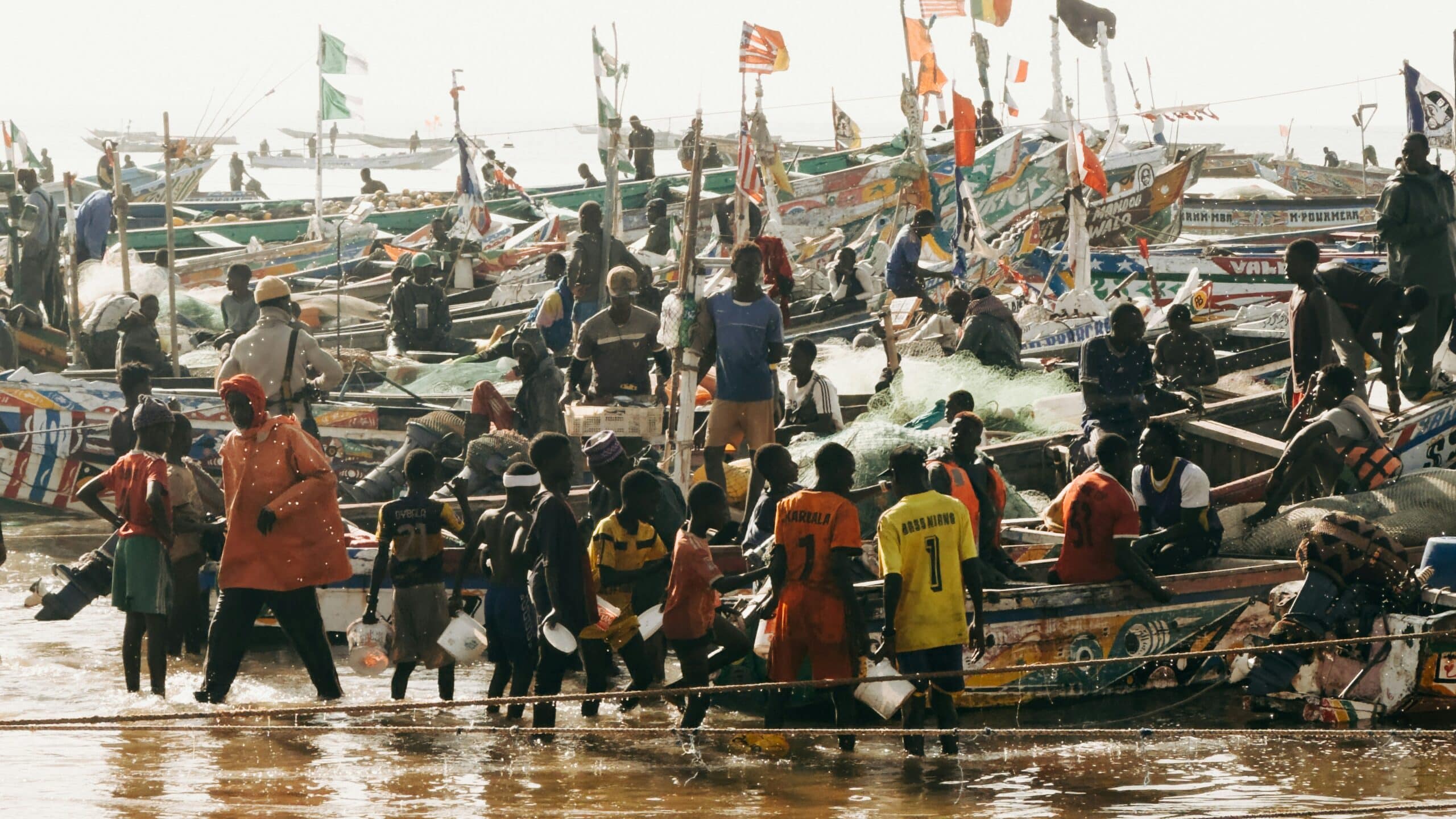 thomas-de-luze-Les Pêcheur sénégalais voyage en groupe -unsplash