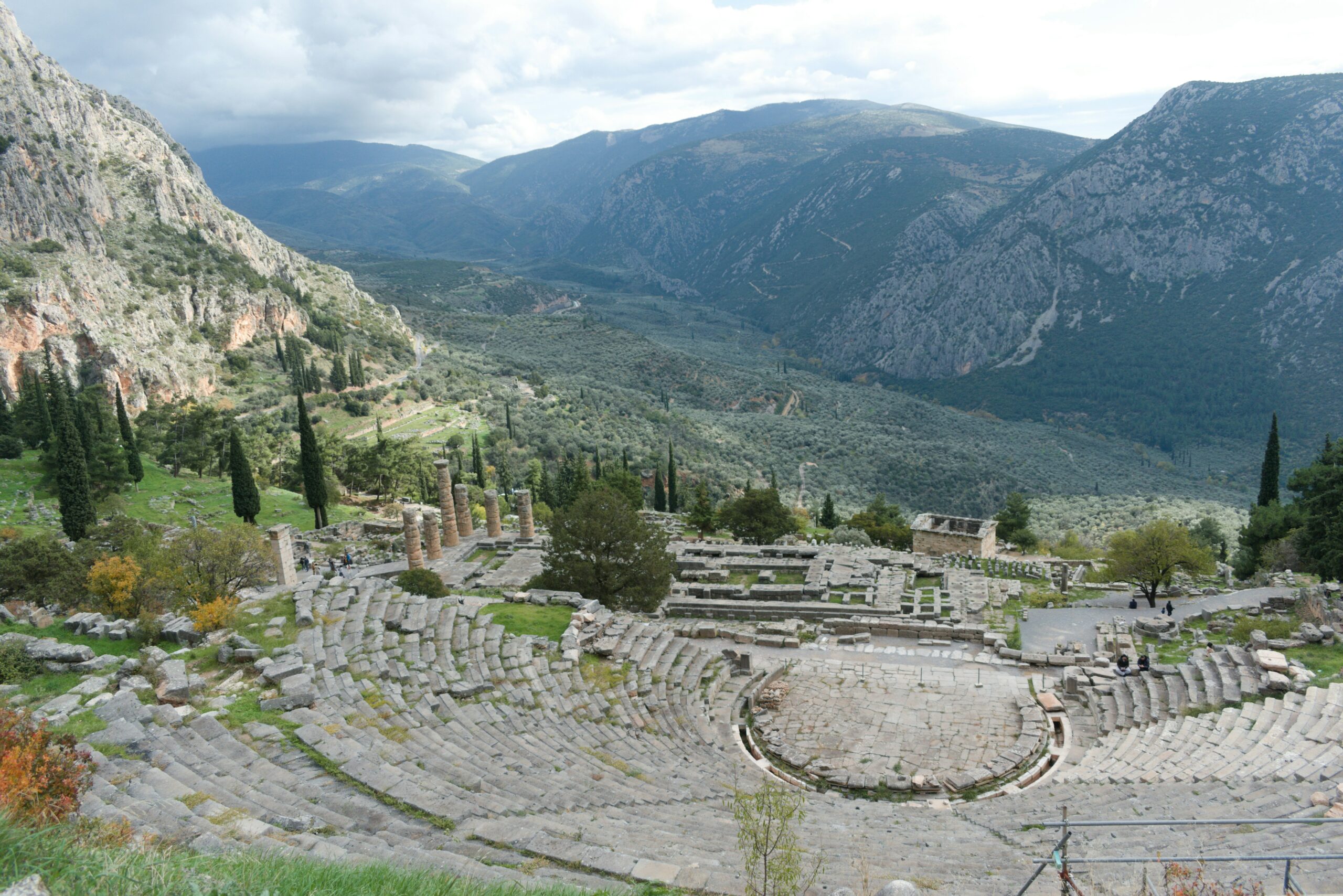 dichatz-Delphes périple en Grece avec un accompagnateur et un guide-unsplash