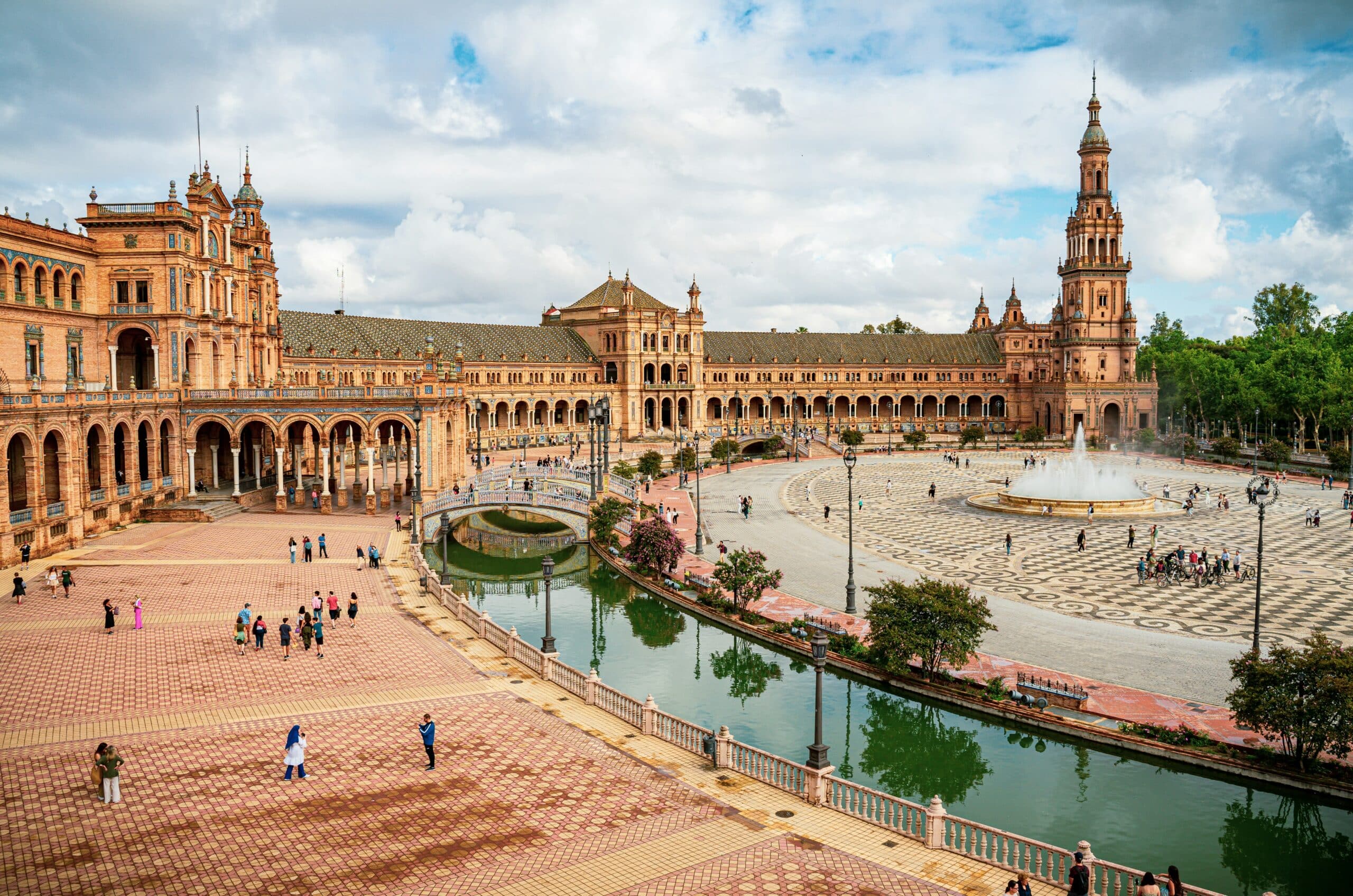 taisia-karaseva-La plaza de Espana superbe et magnifique voyages découverte de l'Histoire de l'Espagne -unsplash