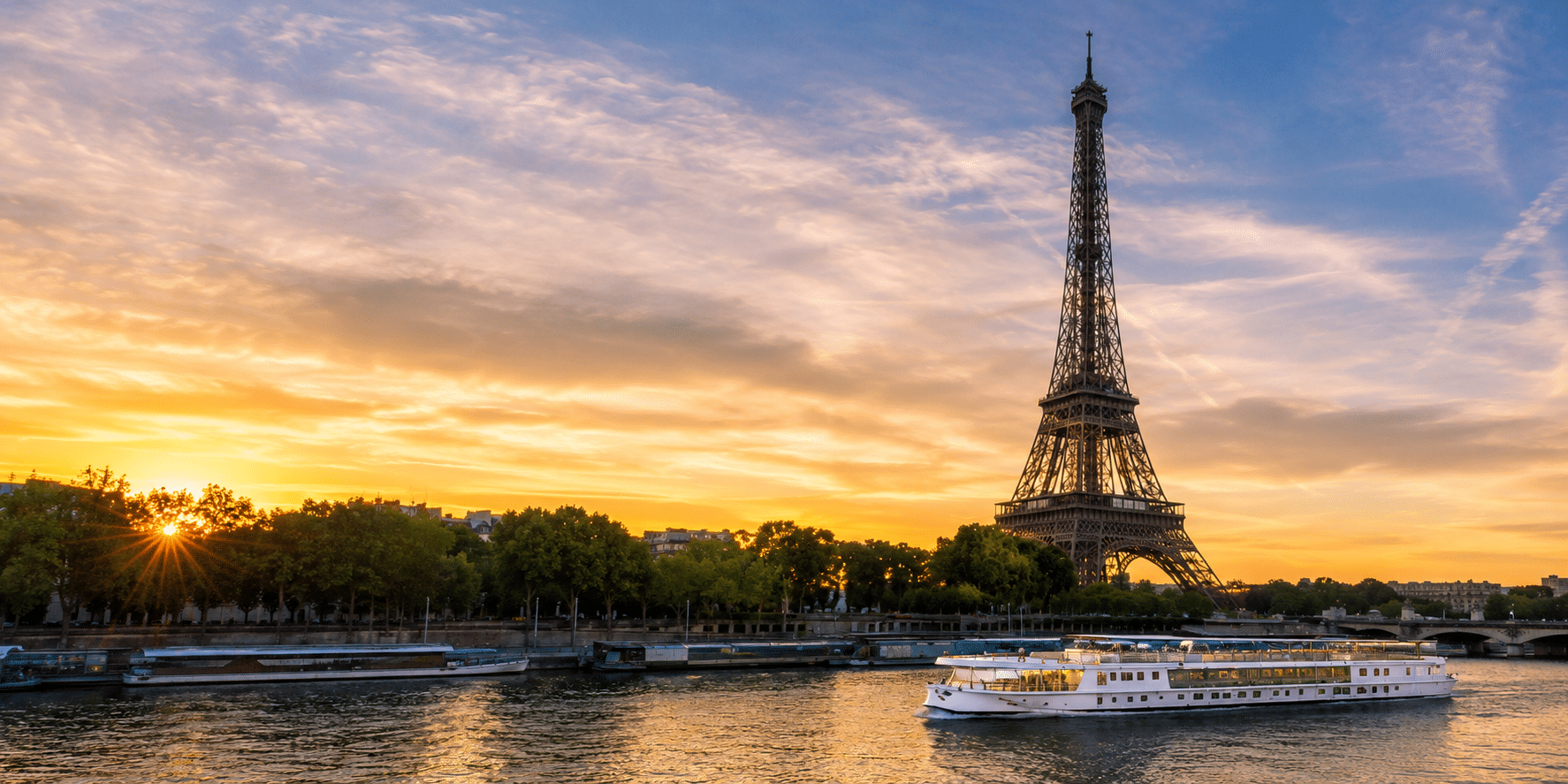 Croisiere sur Paris seine ville lumière - LES VOYAGES FRANJEAU