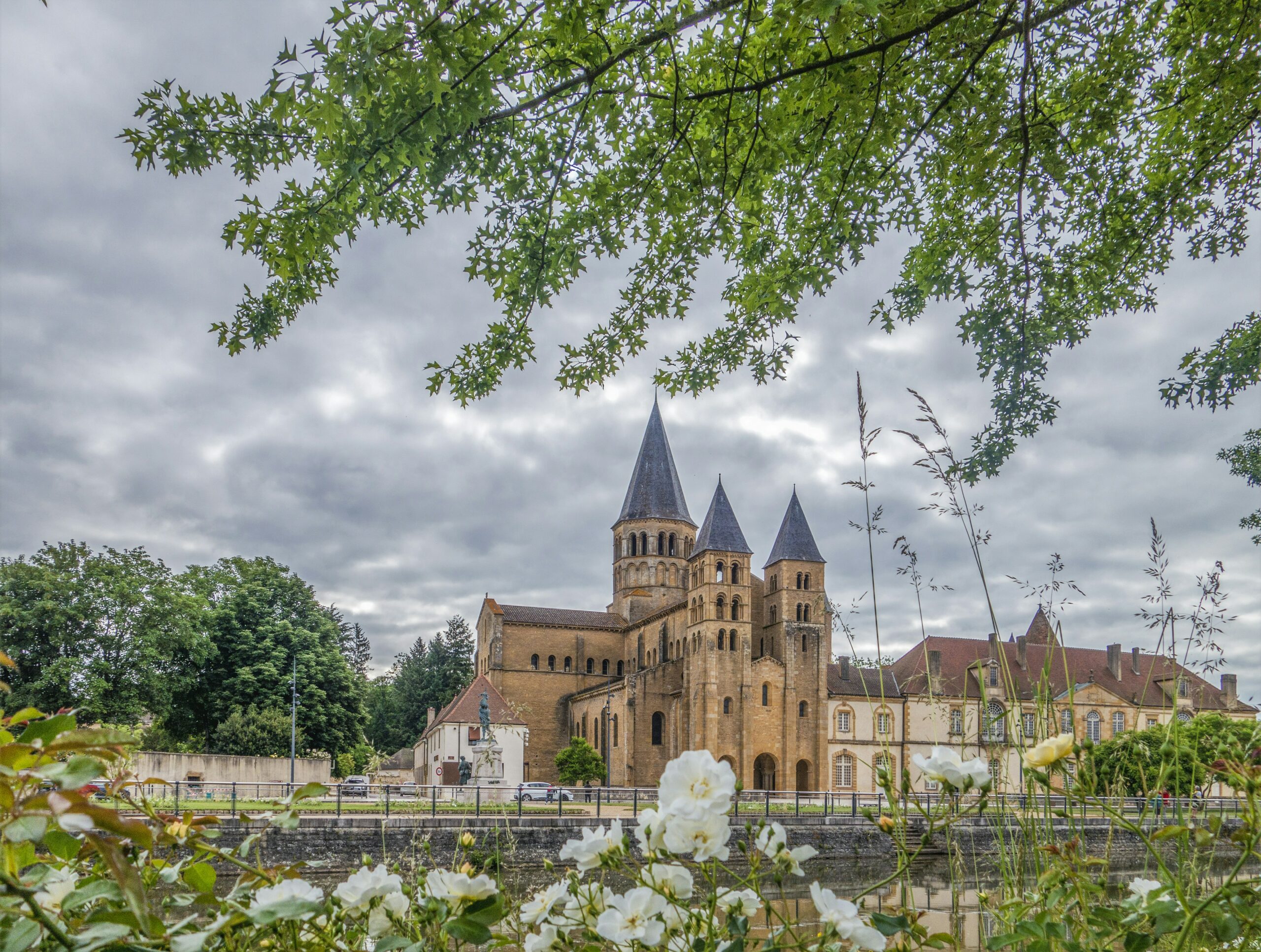Paray le Monial - Découverte et visite de la Lorraine patrimoine culture nature en car tourisme
