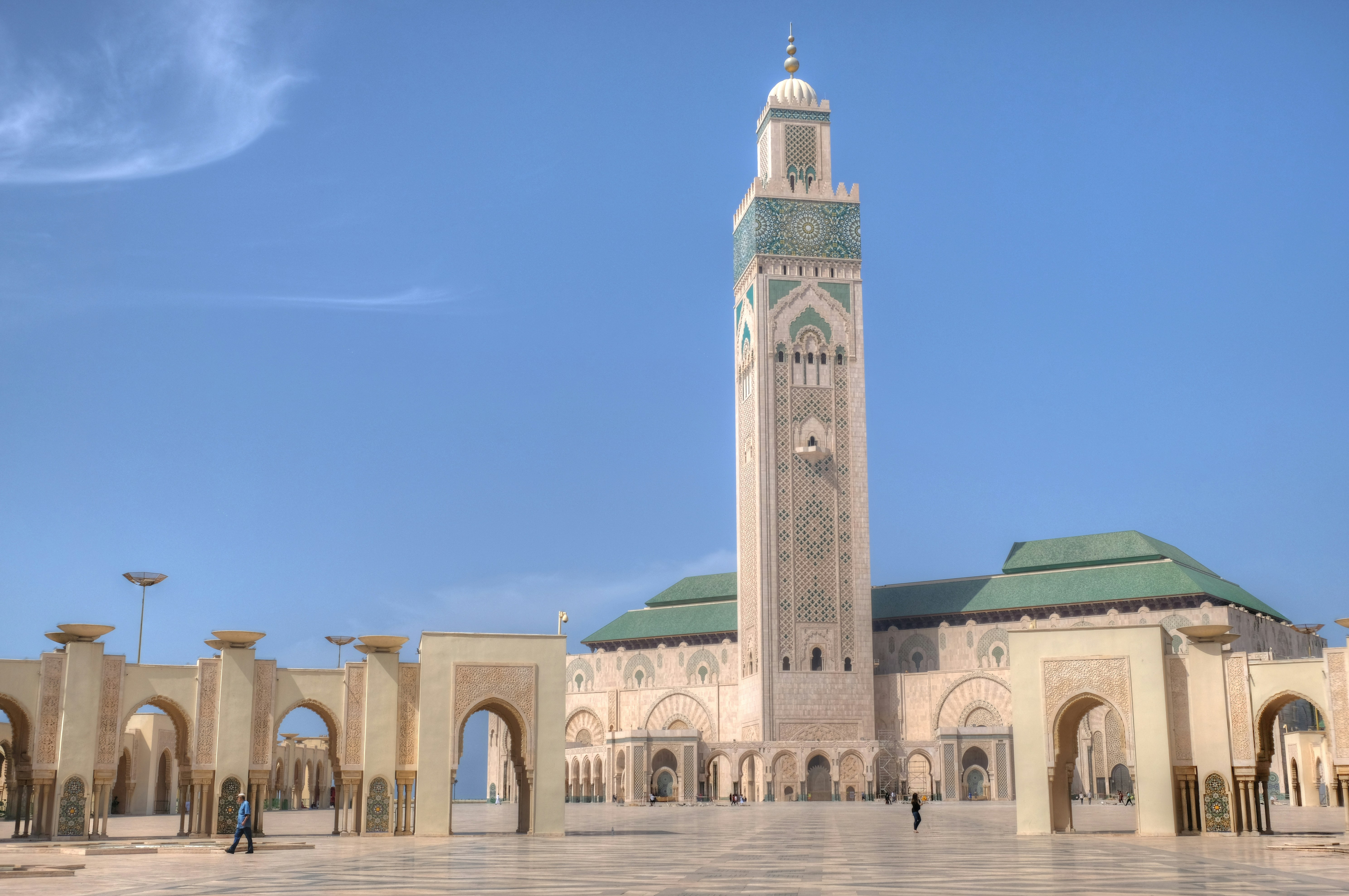 hans-jurgen-La belle capitale de Marakesh visite guidée et accompagné tourisme voyage périple odyssée au Maroc -xijil3cOsis-unsplash